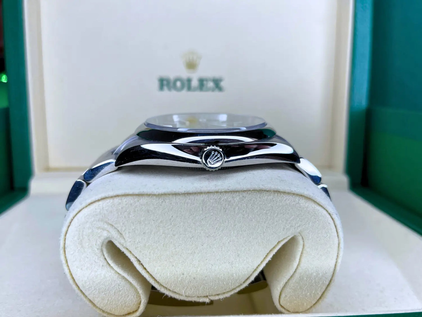 Rolex Oyster Perpetual "OP 41" Mint 2025 - Impossible Watches