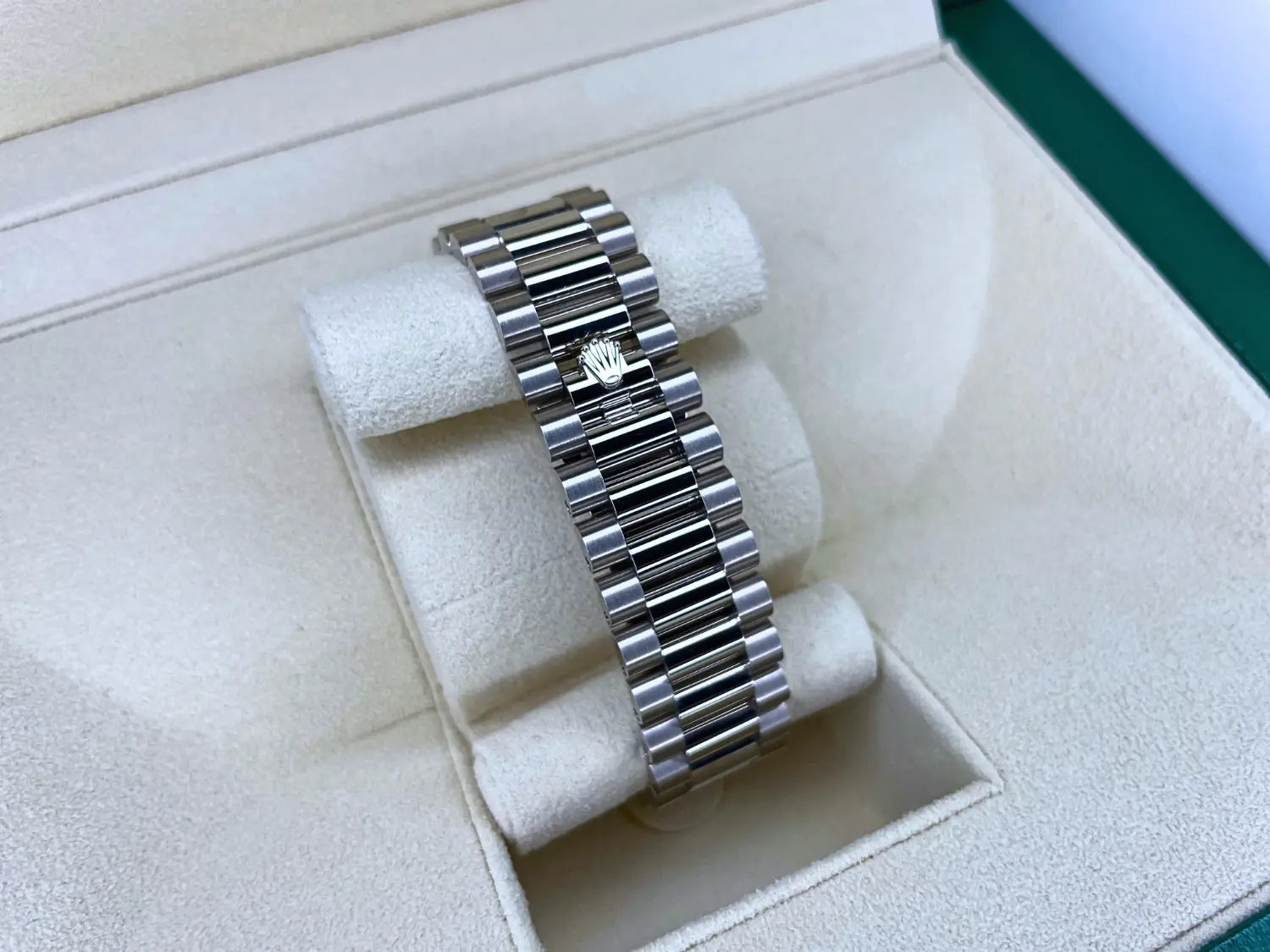 Rolex Day Date Blue Ombre White Gold MINT 2024 - Impossible Watches
