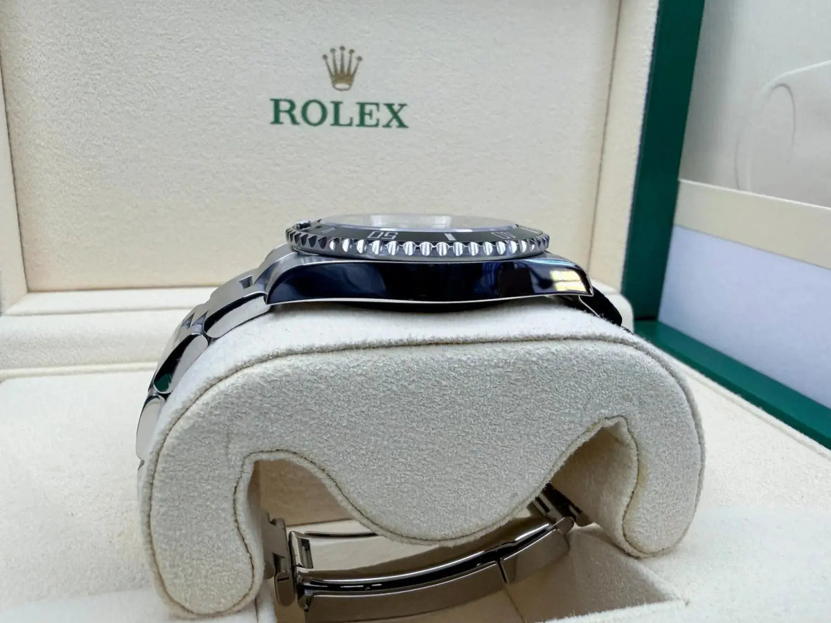 Rolex 124060 Submariner No Date MINT 2024 - Impossible Watches