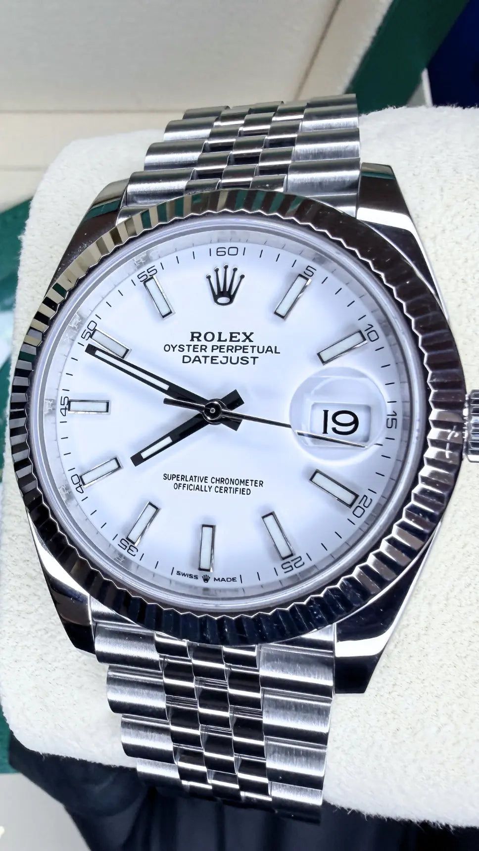 Rolex 126334 Datejust 41 White Stick Dial MINT 2022 - For Sale