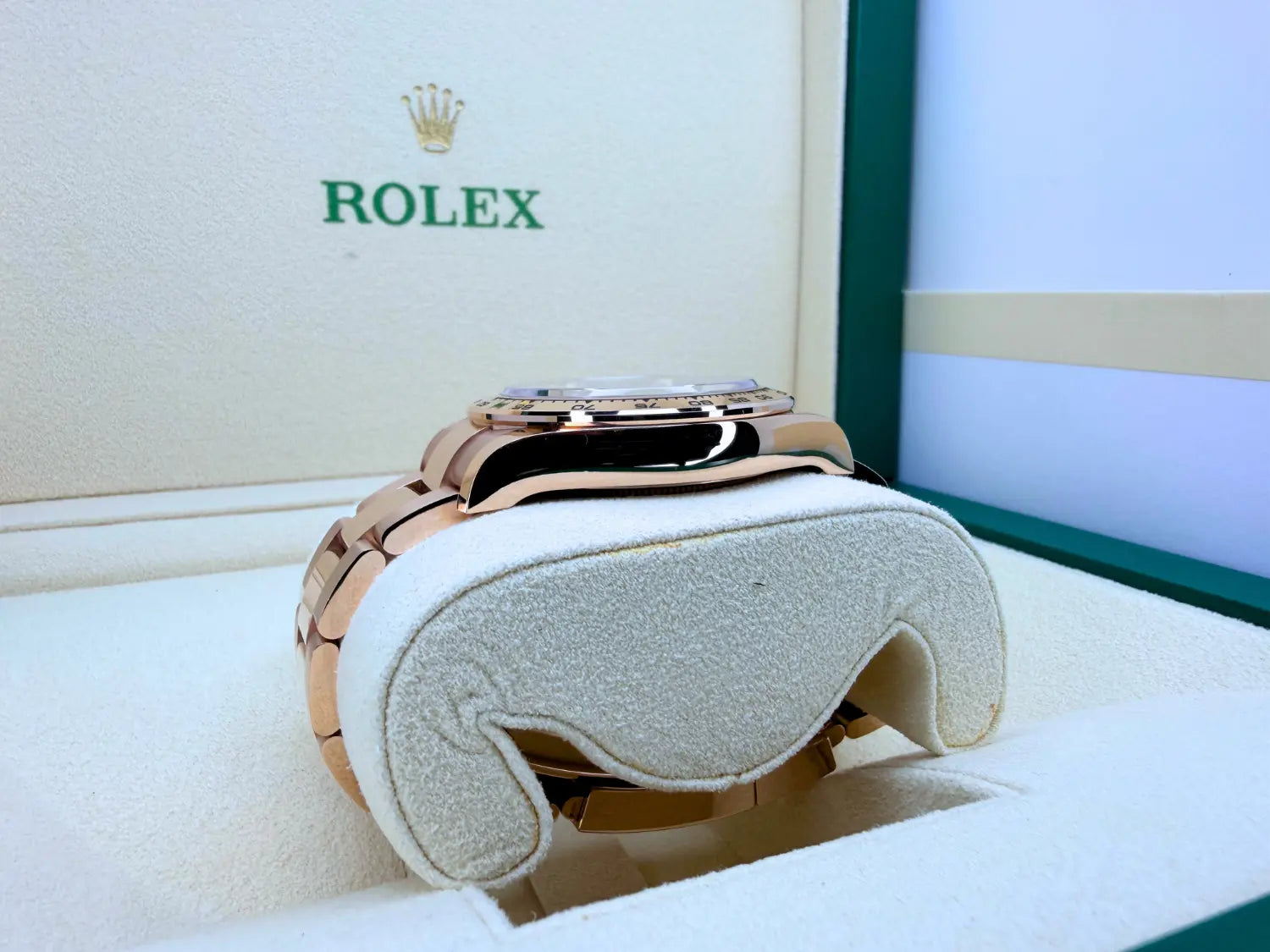 Rolex 126505 Daytona Everose Gold Sundust Dial - Impossible Watches