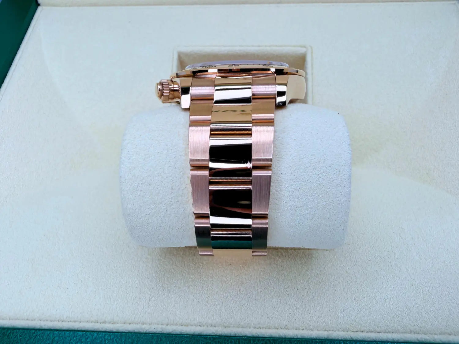 Rolex 126505 Daytona Everose Gold Sundust Dial - Impossible Watches