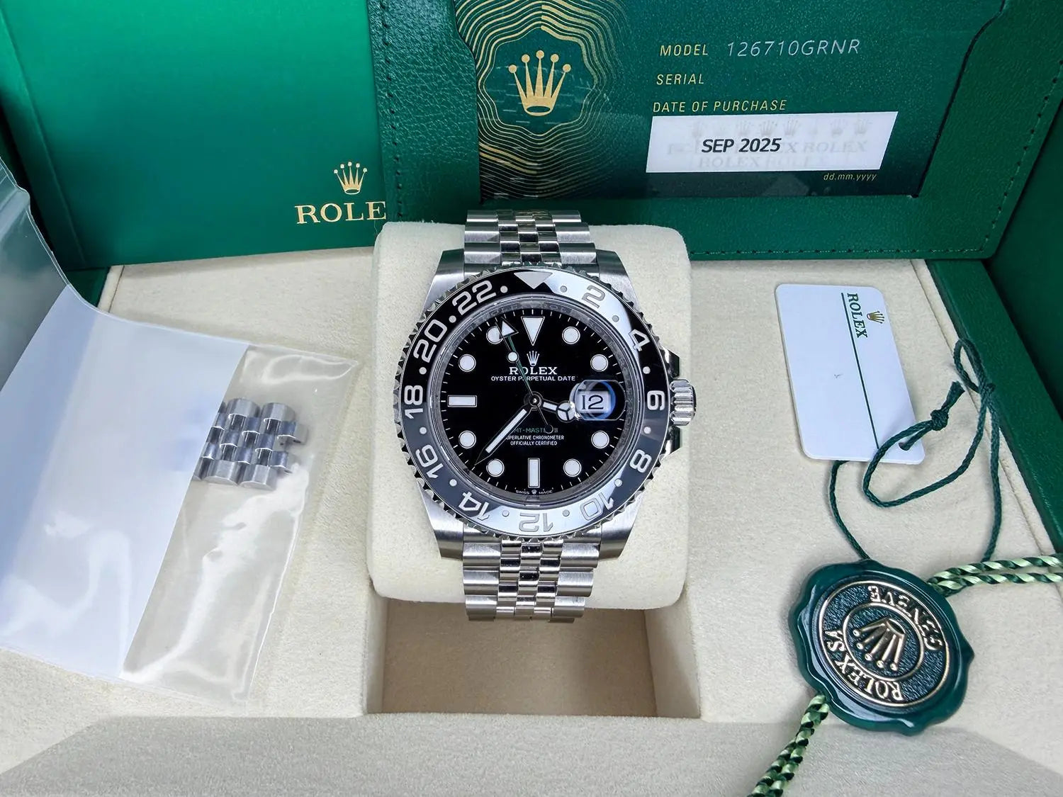 Rolex 126710GRNR "Bruce Wayne" GMT-Master II on Jubilee MINT 2025 - Impossible Watches
