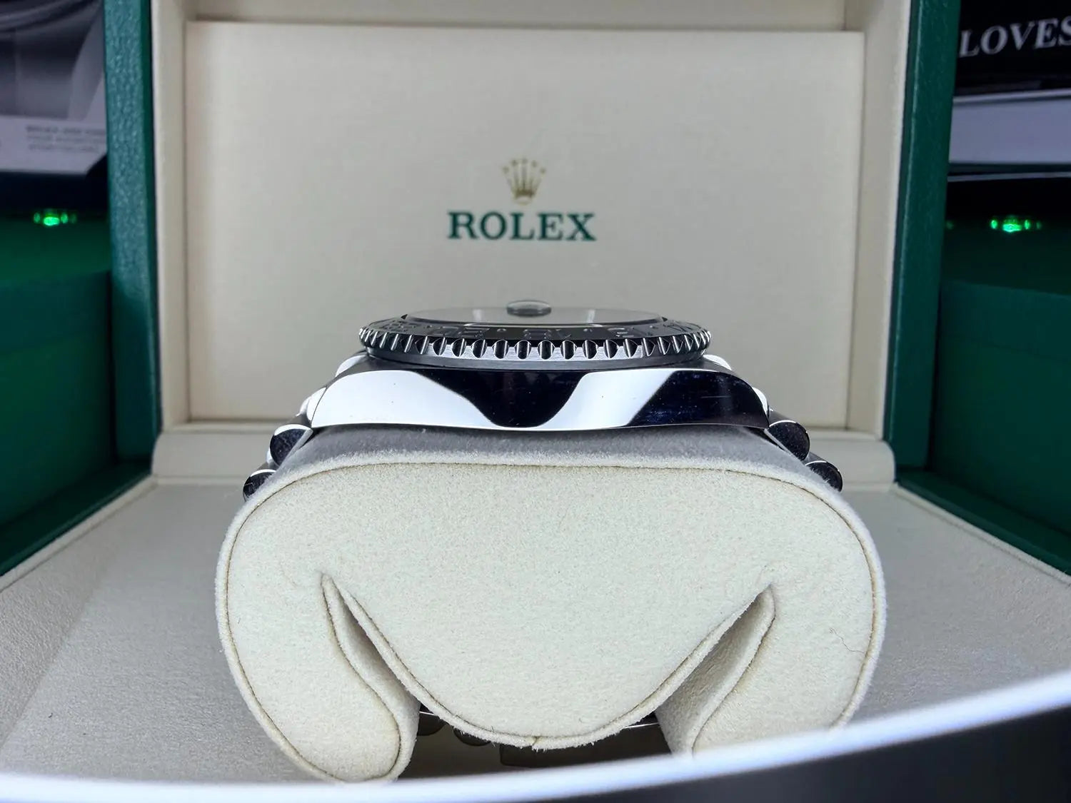 Rolex 126710GRNR "Bruce Wayne" GMT-Master II on Jubilee MINT 2025 - Impossible Watches