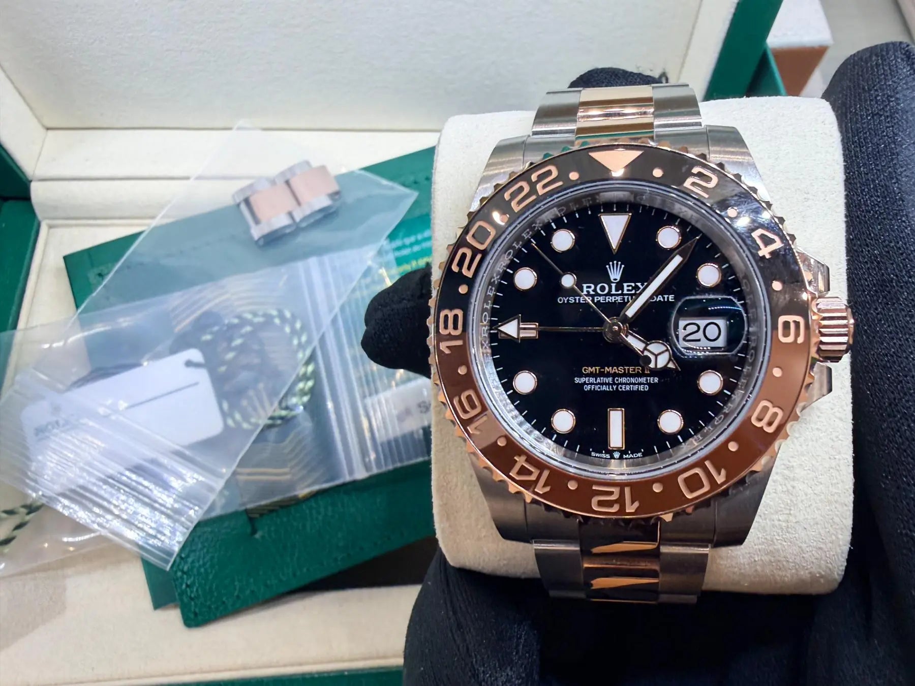 Rolex 126711CHNR GMT-Master II Rootbeer MINT 2025- For Sale
