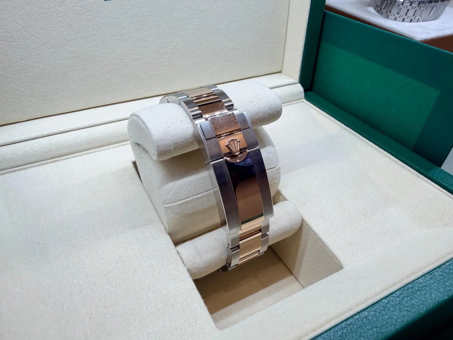 Rolex 126711CHNR GMT-Master II Rootbeer MINT 2025- For Sale