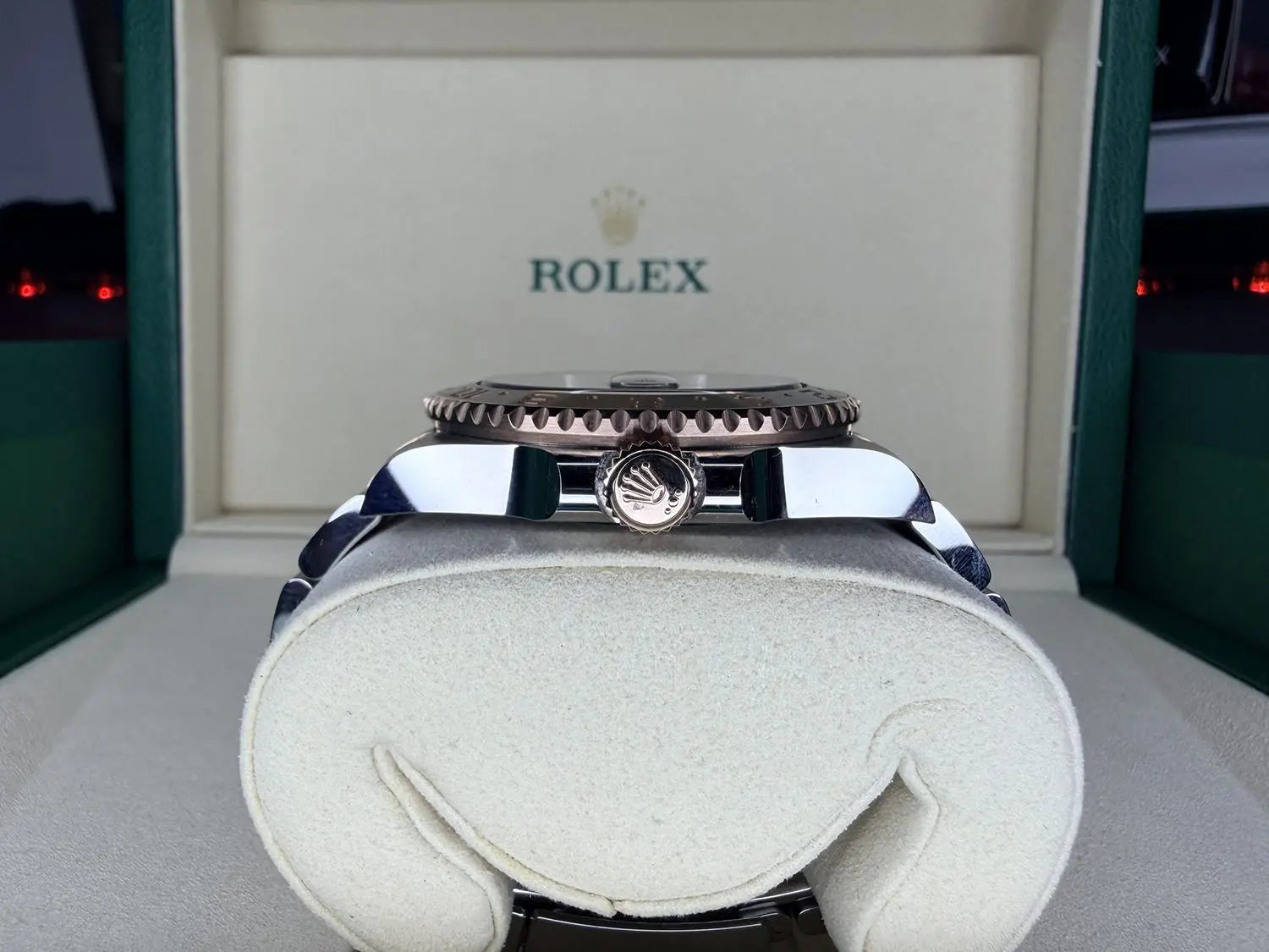 Rolex 126711CHNR GMT-Master II Rootbeer Two Tone Oct 2025 - Impossible Watches