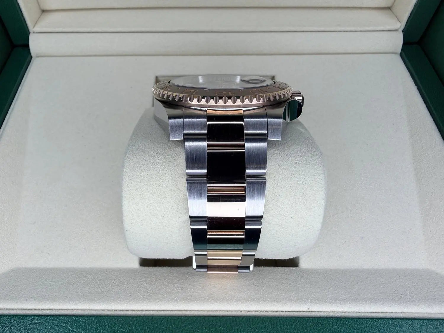 Rolex 126711CHNR GMT-Master II Rootbeer Two Tone Oct 2025 - Impossible Watches