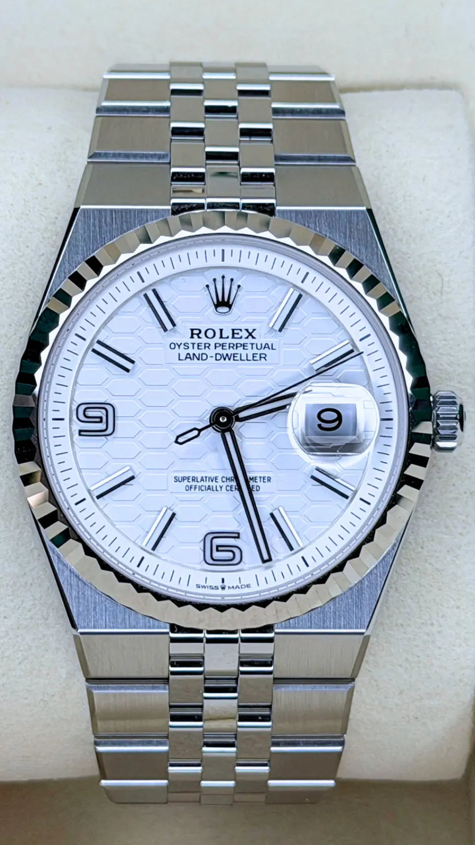 Rolex 127234 Land-Dweller 36 MINT 2026 - Impossible Watches