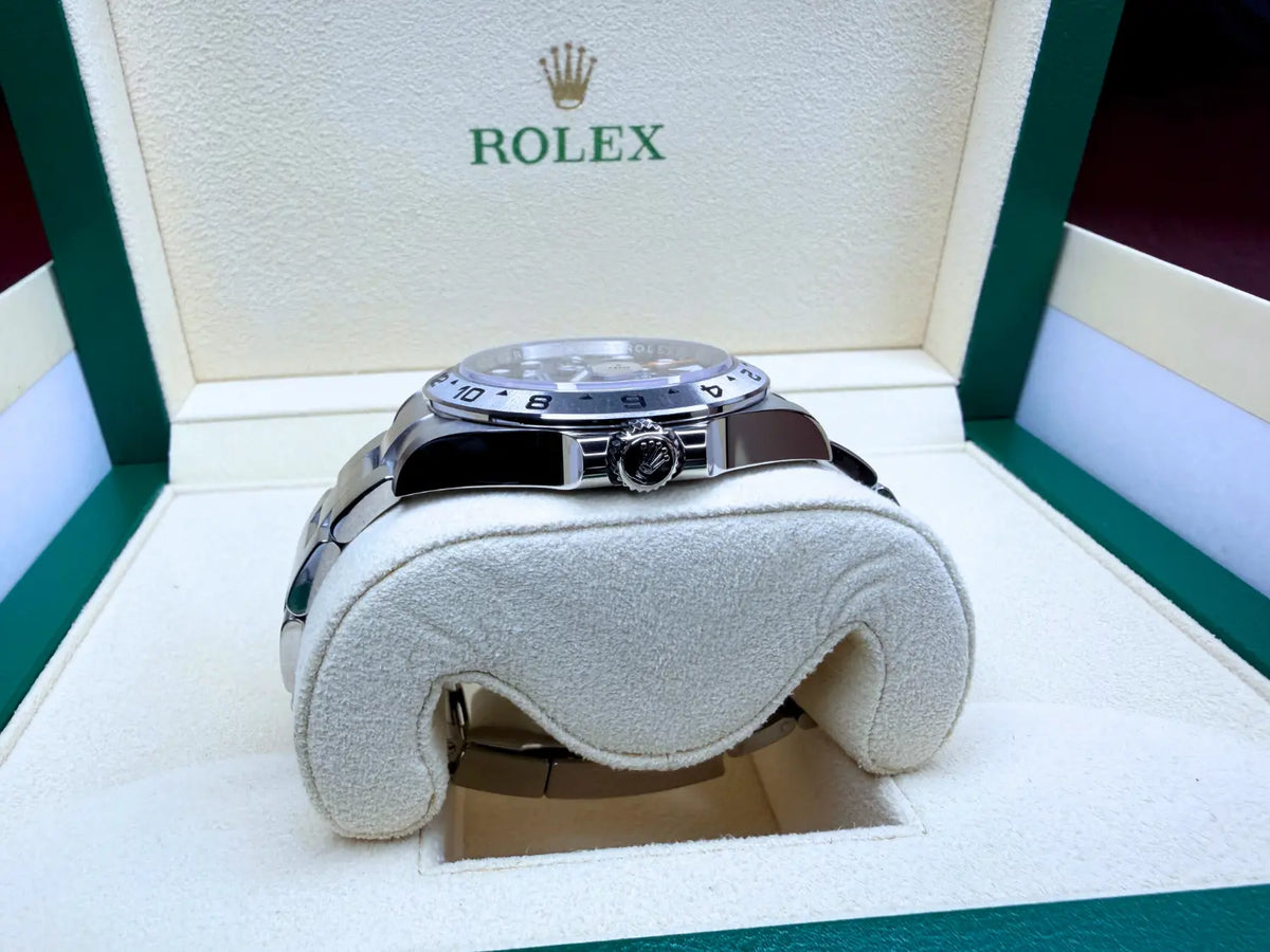 Rolex 226570 Explorer II MINT 2024 - Impossible Watches