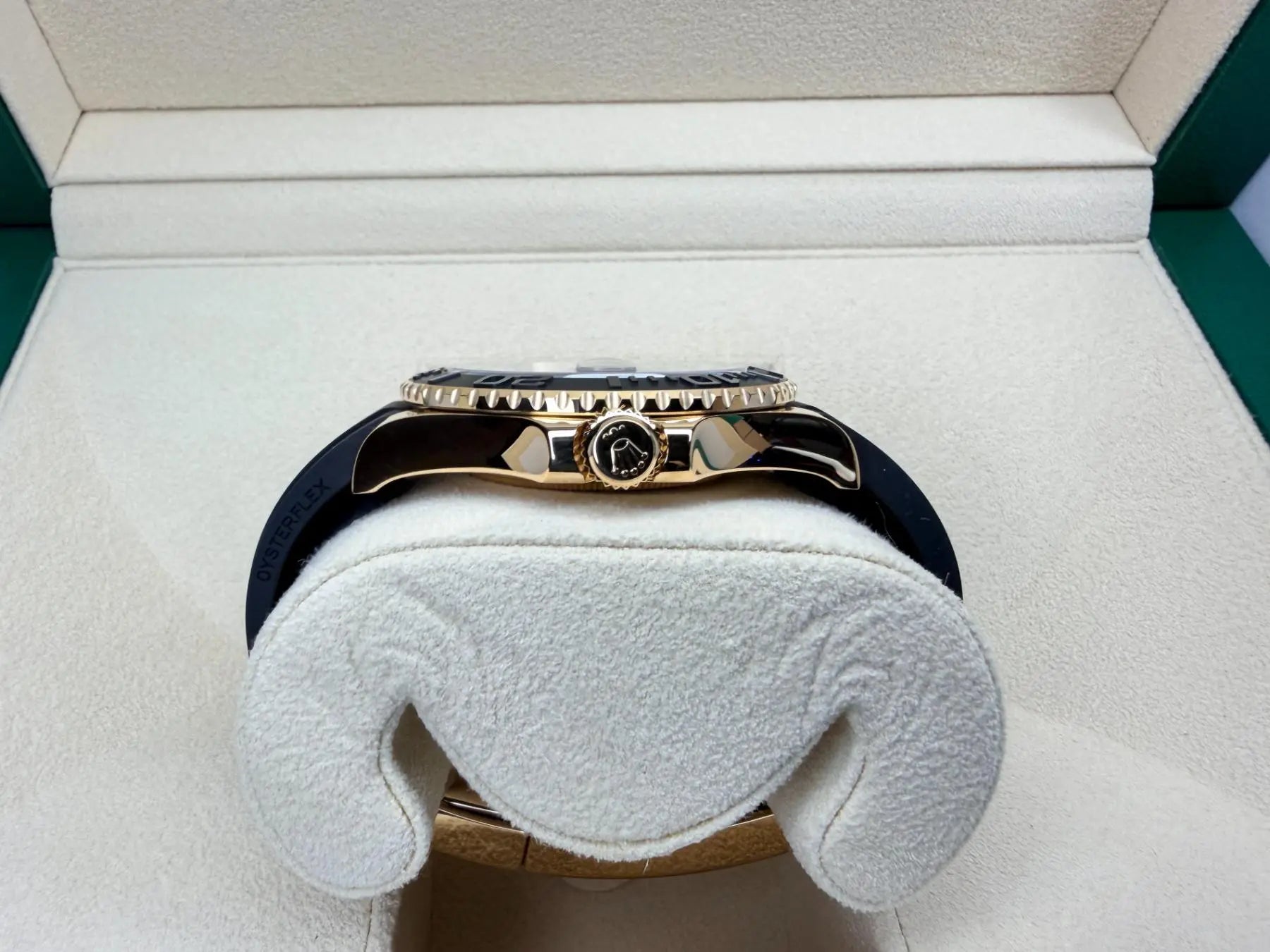 Rolex 226658 Yachtmaster 42 Yellow Gold MINT 2024 Rolex - For Sale