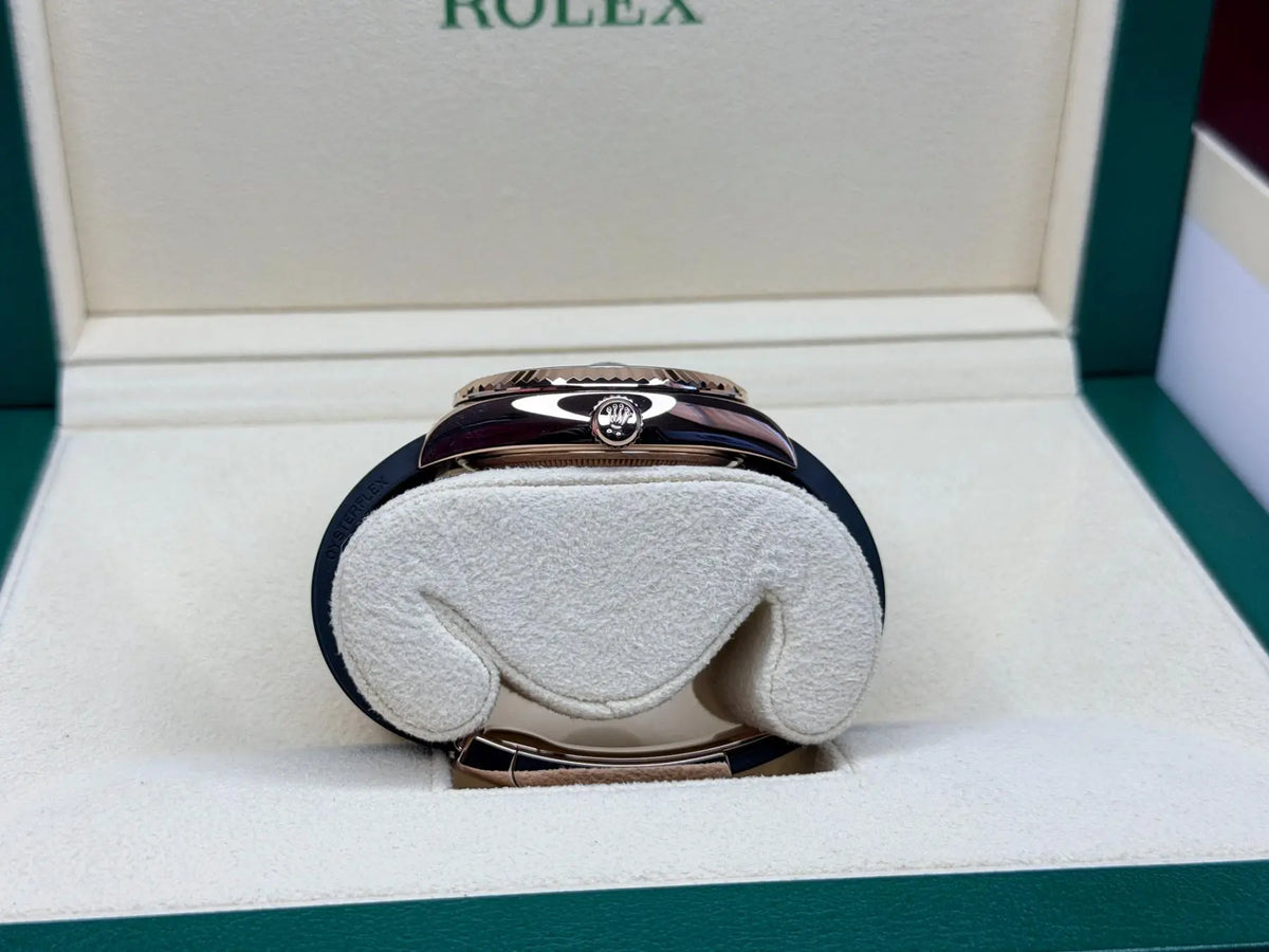 Rolex 326235 Sky-Dweller Everose Gold Rhodium Dial MINT 2020 - Impossible Watches