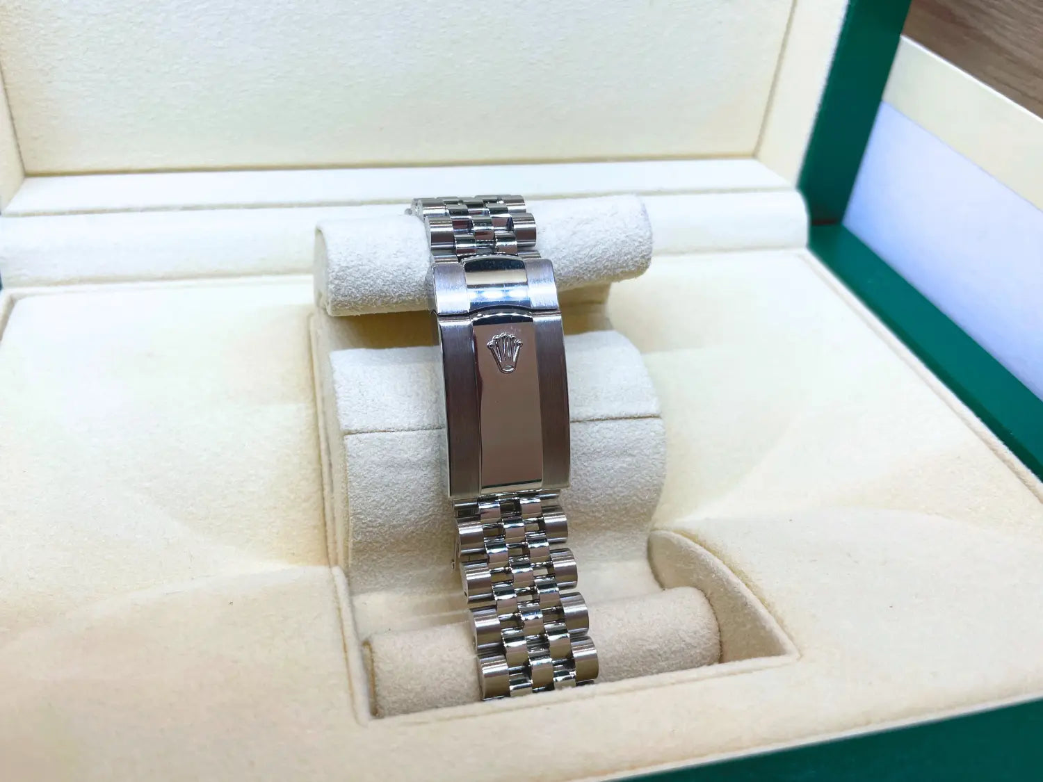 Rolex Datejust 41 White Stick Jubilee Fluted MINT - Impossible Watches