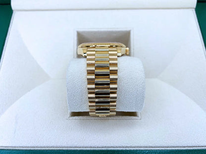 Rolex Day-Date Yellow Gold Silver Dial MINT - Impossible Watches