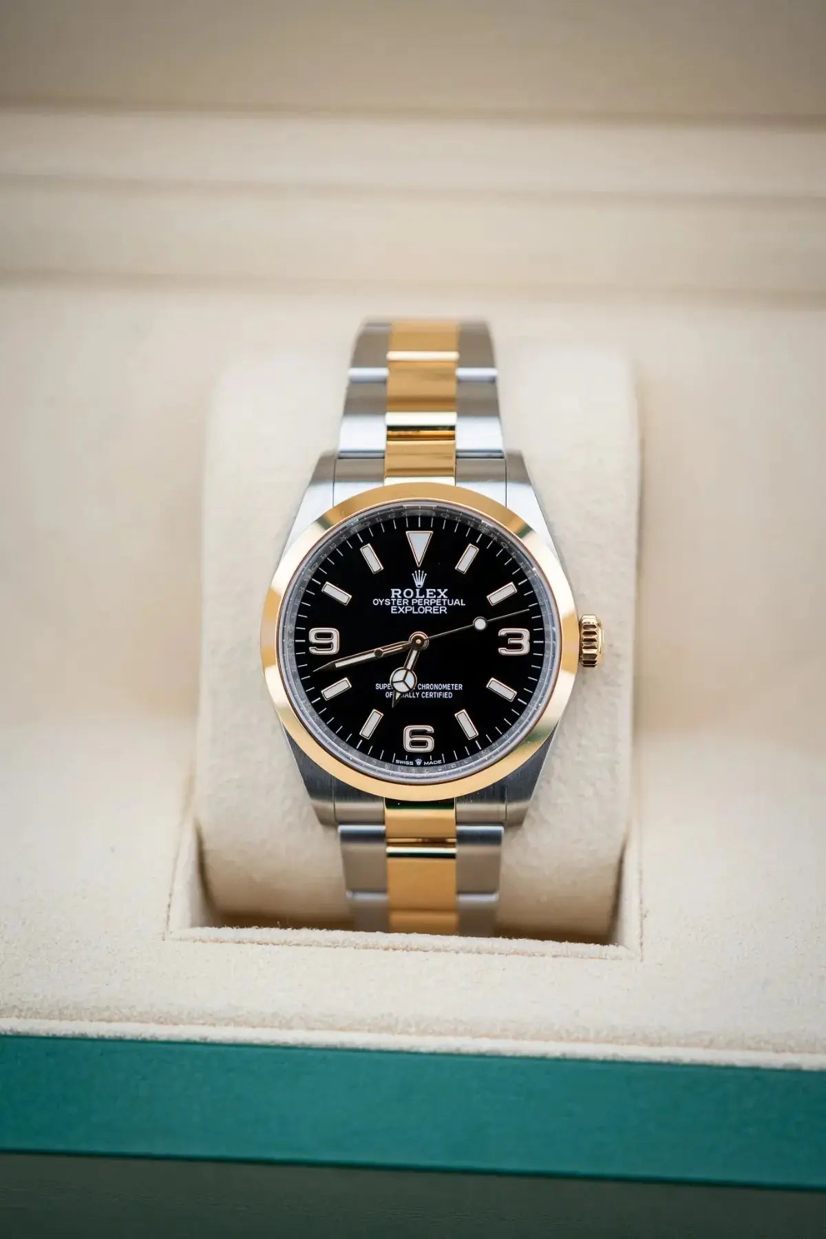 Rolex Explorer Pre-owned 2022 Gold steel - Impossible Watches