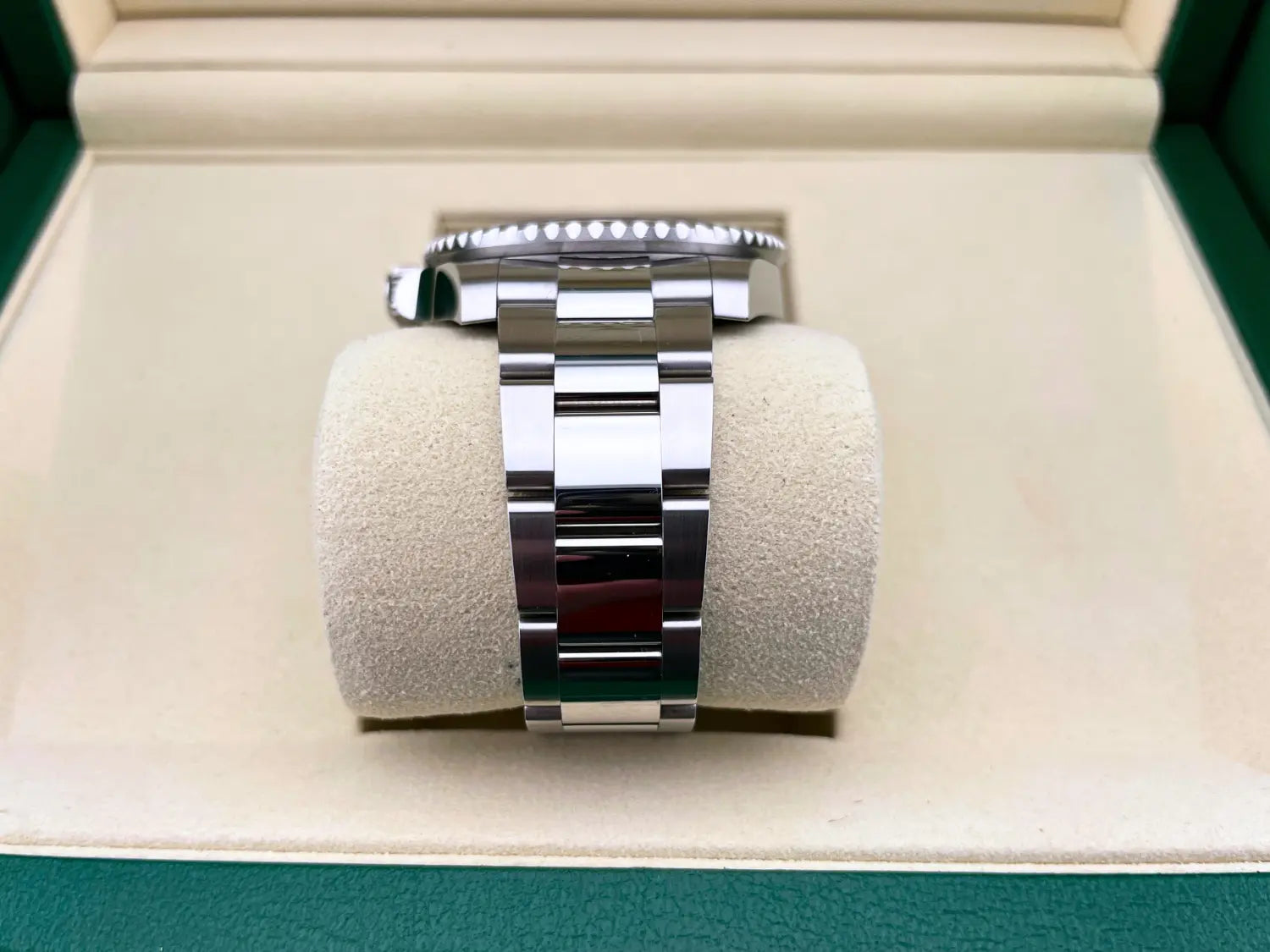 Rolex GMT-Master II "Pepsi" Oyster Mint 2025 - Impossible Watches