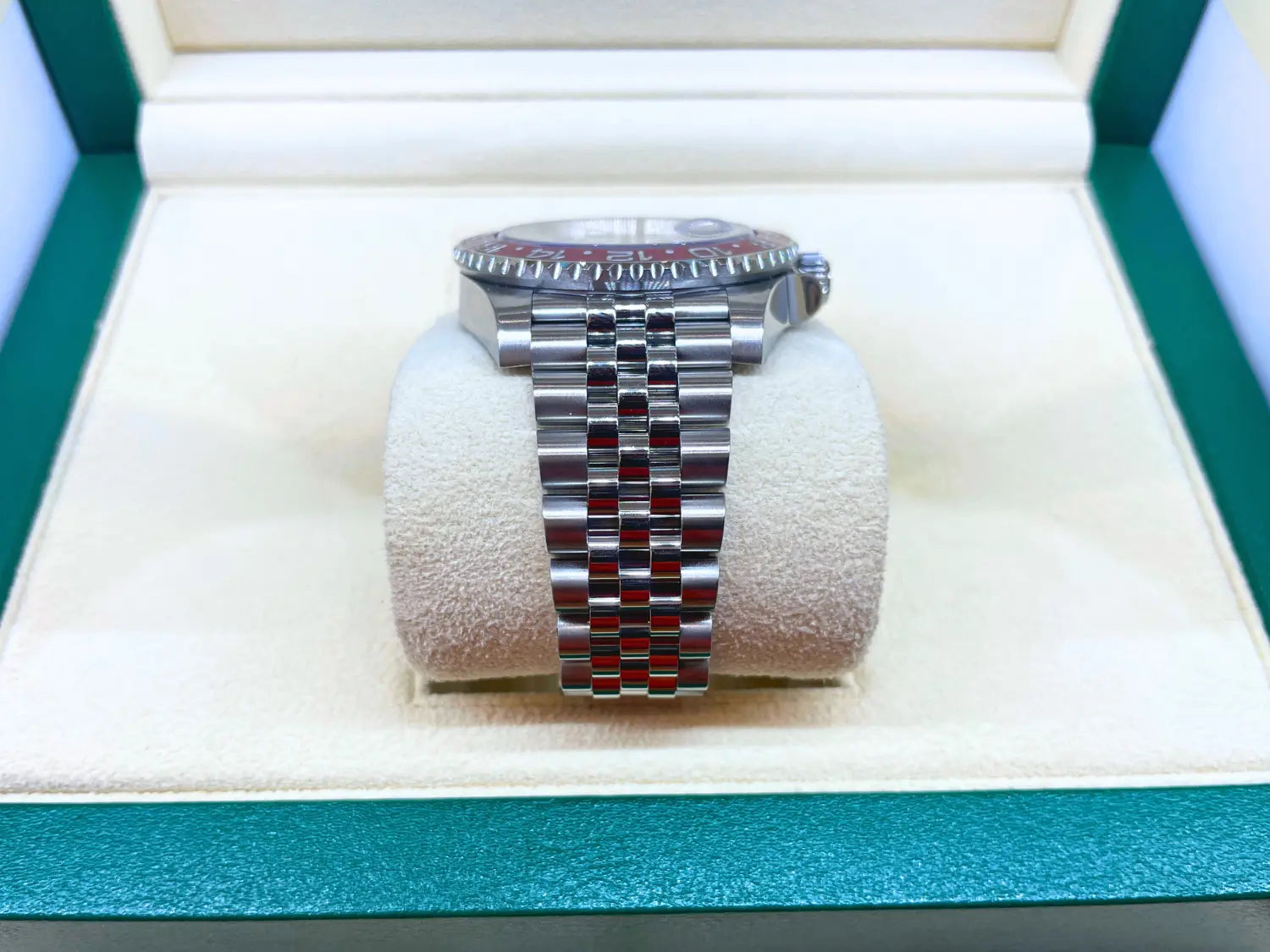 Rolex GMT-Master II "Pepsi" on Jubilee Mint 2022 - Impossible Watches