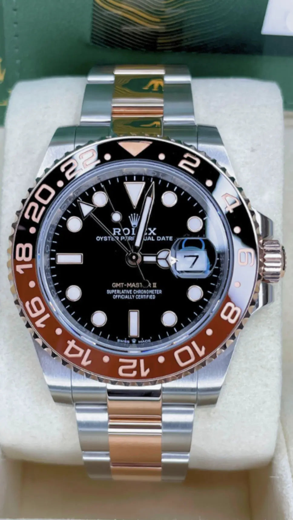 Rolex GMT-Master II "Rootbeer" Two Tone MINT - Impossible Watches