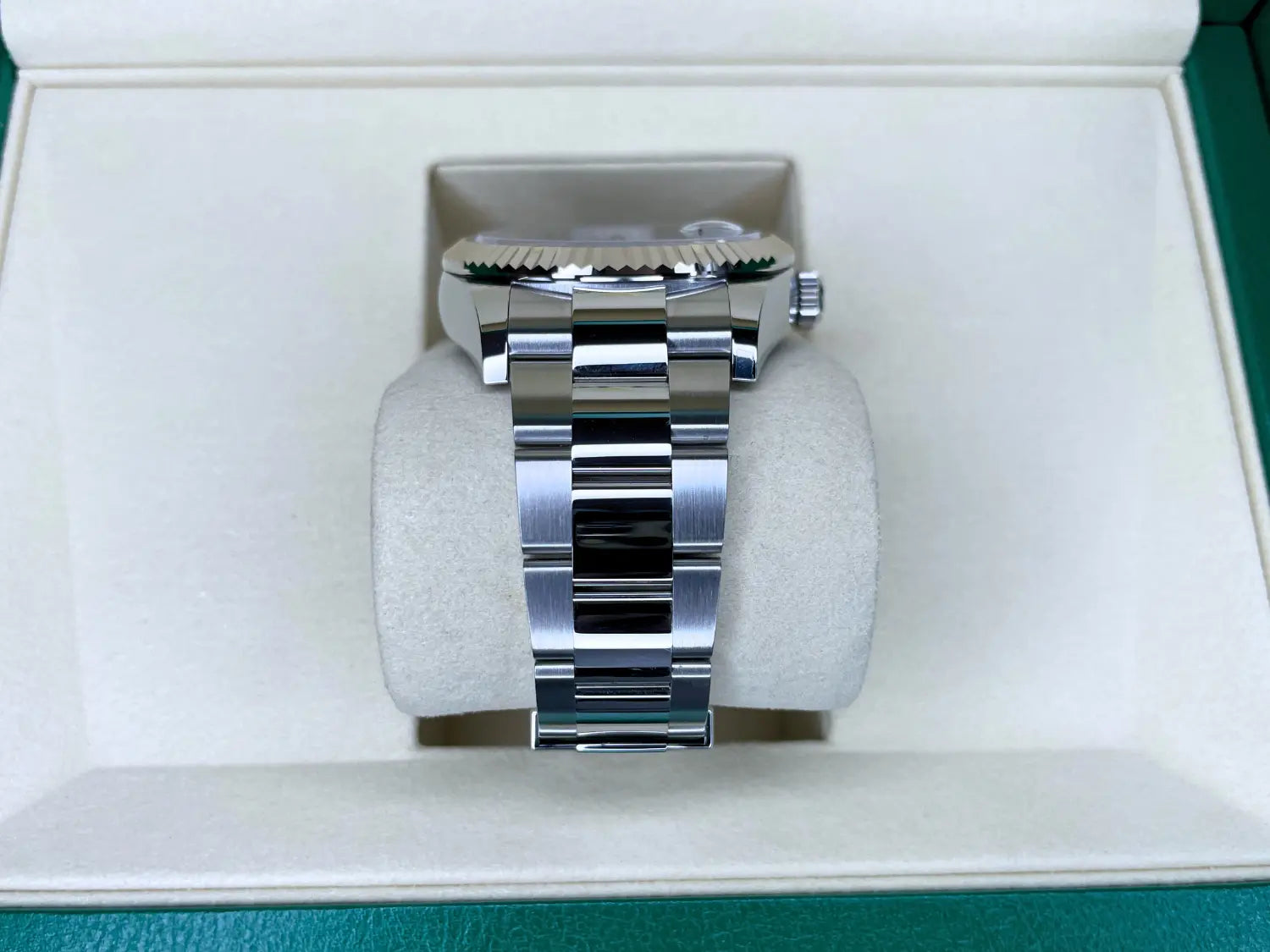 Rolex Sky-Dweller 336934 Mint Green BNIB 2025 - Impossible Watches