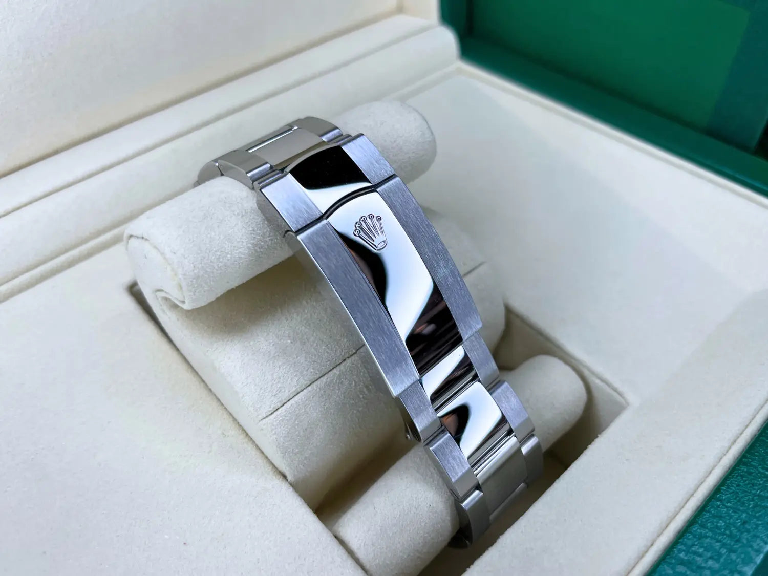 Rolex Sky-Dweller 336934 Mint Green BNIB 2025 - Impossible Watches