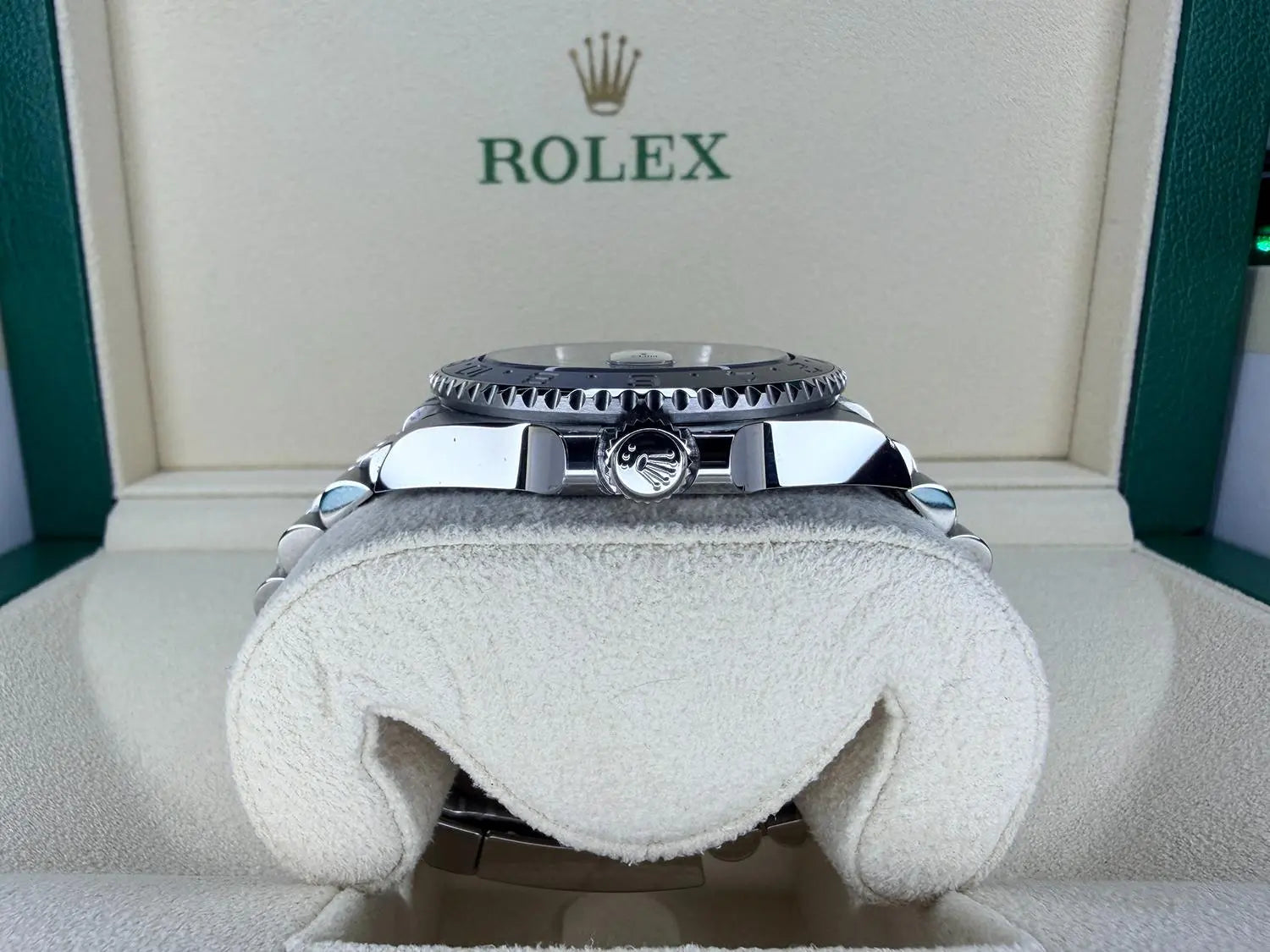 Rolex "Batgirl"  126710BLNR GMT-Master II Like New 2024 - Impossible Watches