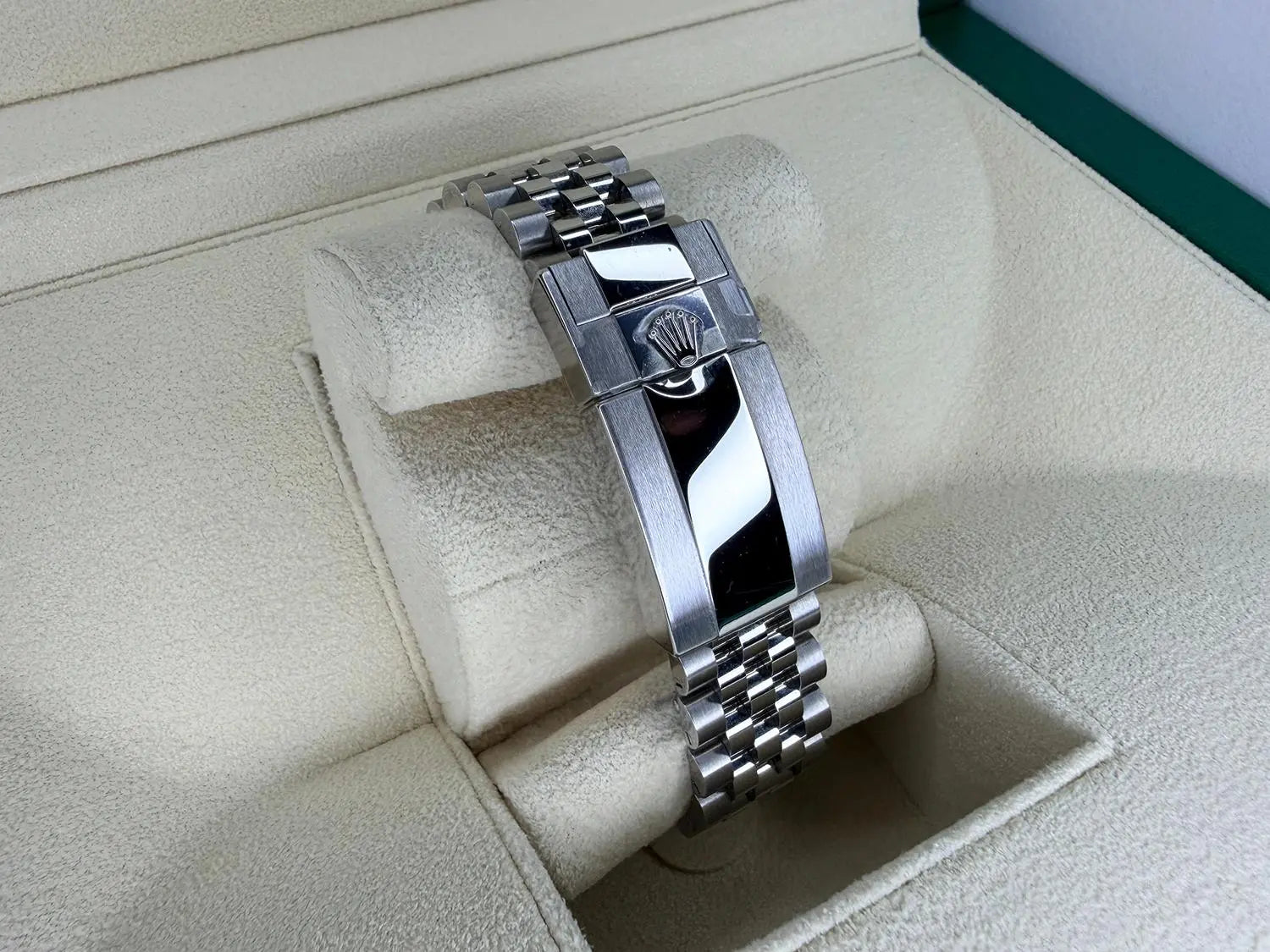 Rolex "Batgirl"  126710BLNR GMT-Master II Like New 2024 - Impossible Watches