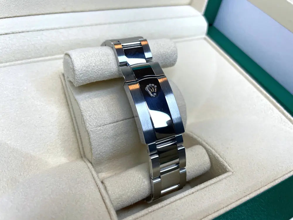 Rolex Milgauss Black Dial 40mm - Impossible Watches - For Sale