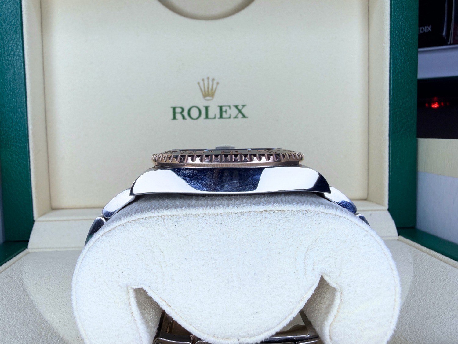 Rolex 126711CHNR GMT-Master II "Rootbeer" Excellent 2024