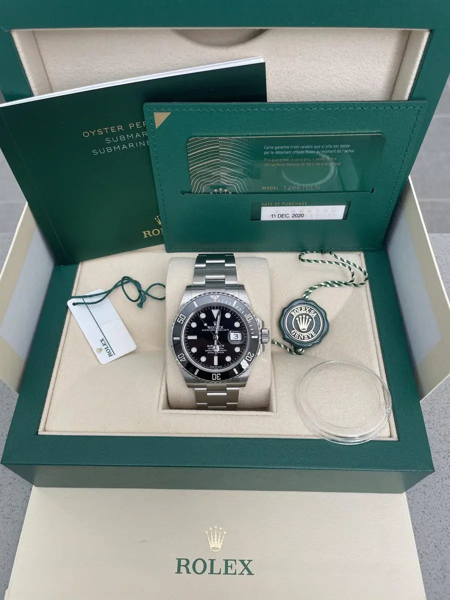 Rolex Submariner Date 41mm Rolex - For Sale