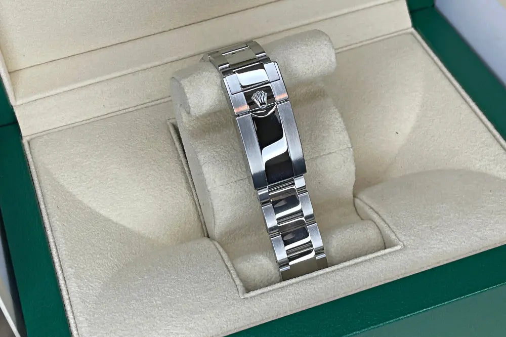 Rolex Daytona Black Dial 40mm - Impossible Watches - For Sale